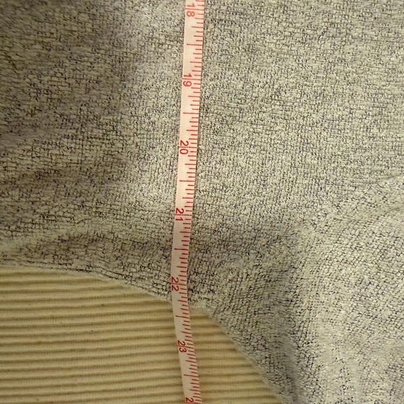 Santa Baby Holiday Sweater Women’s XL Gray Burgundy Lettering Royce Brand - Picture 5 of 6